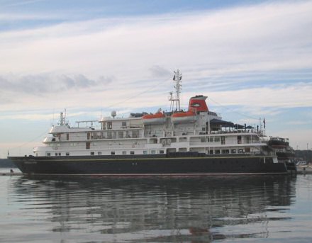 HEBRIDEAN SPIRIT - luksuzni cruiser bio je usidren u pulskoj luci 4. svibnja 2005. godine